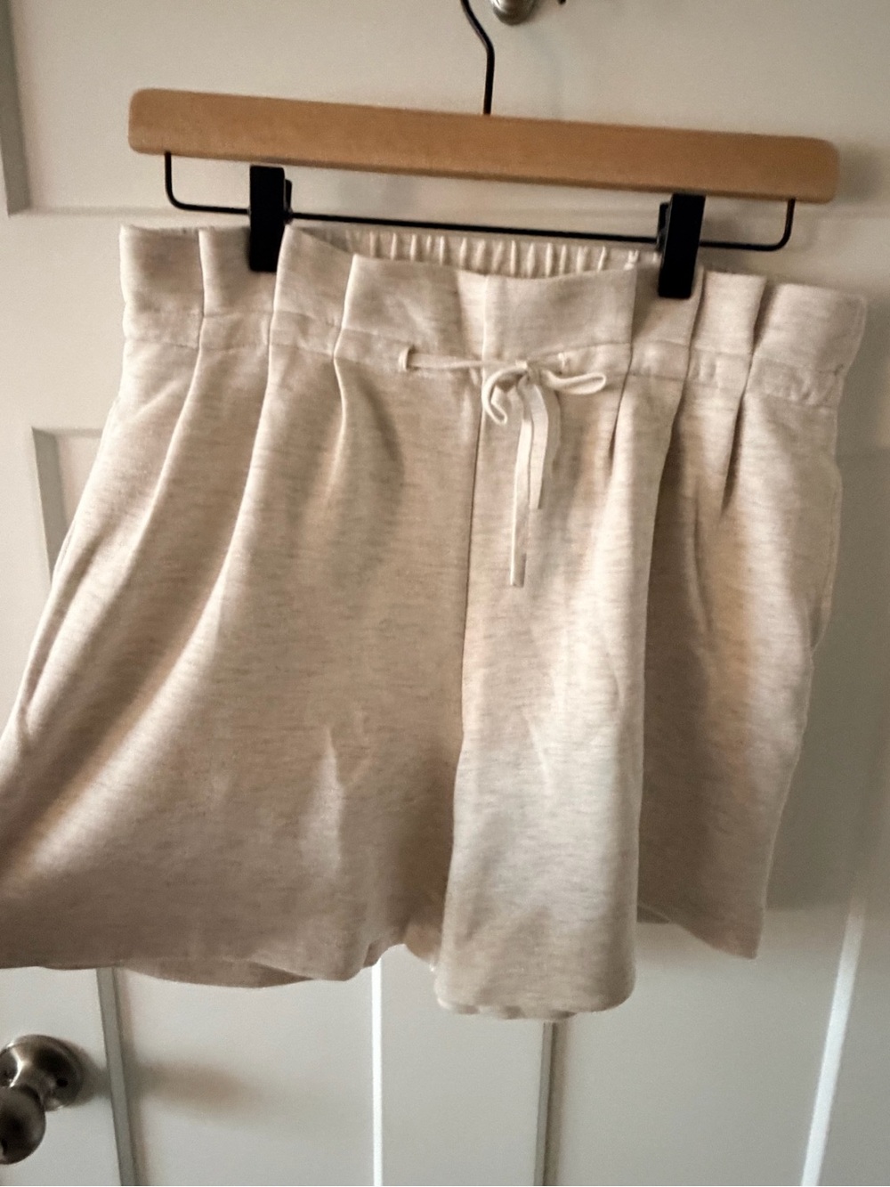 Varley Cream High-Rise Paperbag Drawstring Shorts - Picture 3 of 5